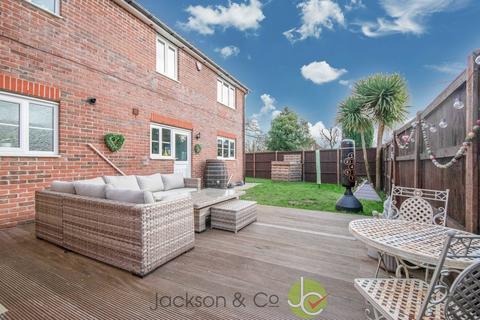 Willow House Clacton Road, Weeley Heath, Clacton-on-sea, CO16 9ED