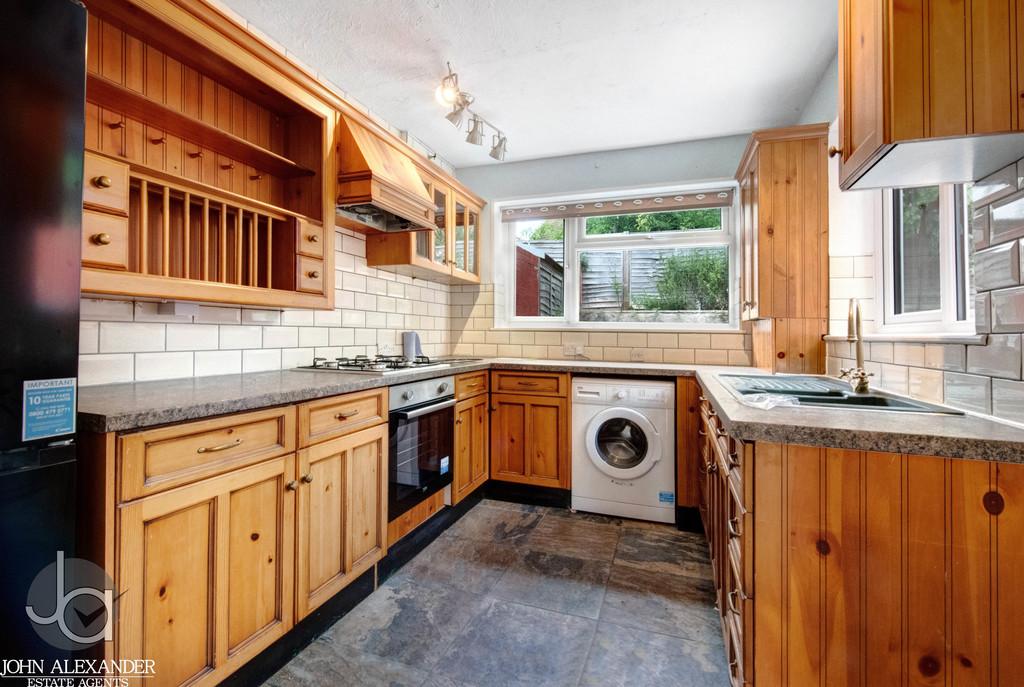 Greenstead Road, Colchester 3 bed semidetached house for sale £250,000