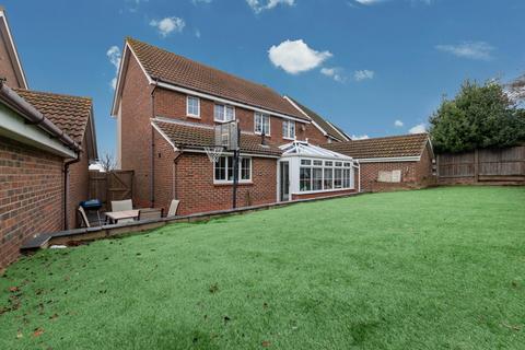 4 bedroom detached house for sale, Stour Close, Harwich