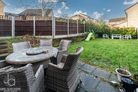 1 Keating Close, Lawford, Manningtree, CO11 2HF