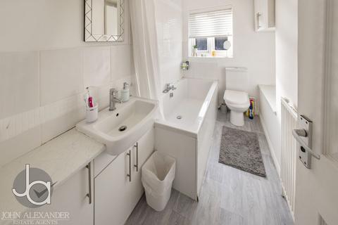 1 Keating Close, Lawford, Manningtree, CO11 2HF