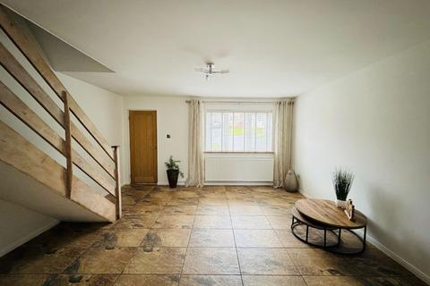 11 Honeysuckle Close, Rassau, Ebbw Vale, NP23 5US