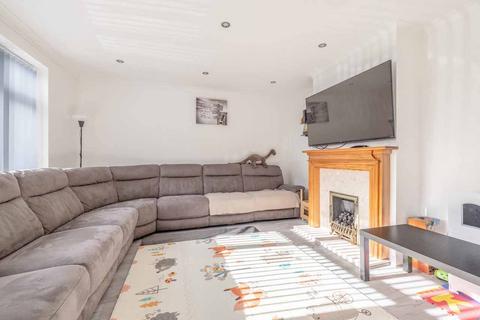 3 bedroom terraced house for sale, Long Furlong Drive, Slough SL2