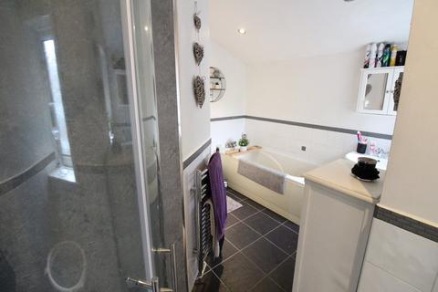 19 Arncliffe Road, Keighley, BD22 6AR