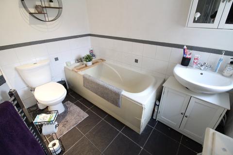 19 Arncliffe Road, Keighley, BD22 6AR