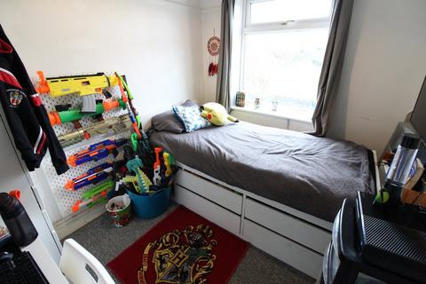 19 Arncliffe Road, Keighley, BD22 6AR