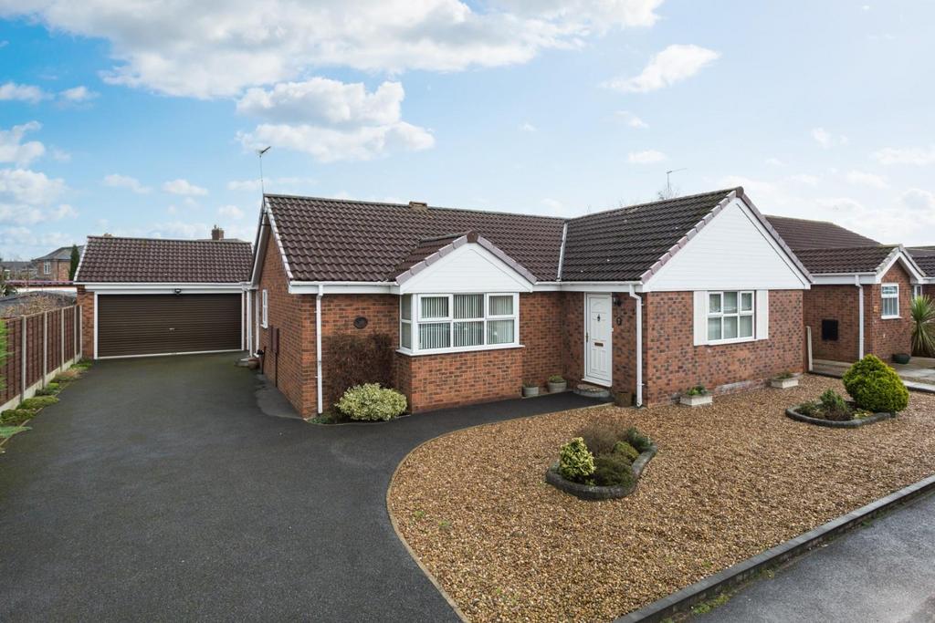 Garth View, Hambleton, Selby 2 bed detached bungalow for sale £325,000
