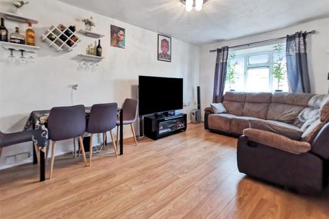 204 Crownfield Road, London, E15 2AT