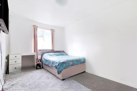 204 Crownfield Road, London, E15 2AT