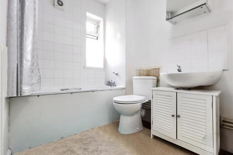 204 Crownfield Road, London, E15 2AT