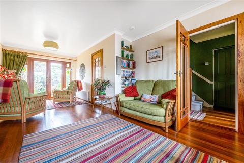 4 Poplar Walk, Meopham, Gravesend, DA13 0EB