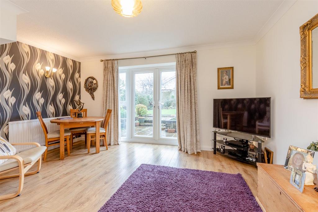Brean Down Avenue, Henleaze Lving room 3.jpg