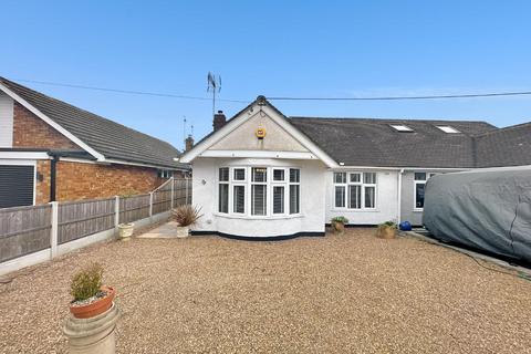 2 bedroom bungalow for sale, Third Avenue, Wickford