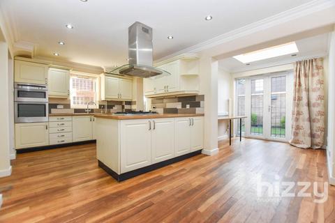 10 Elm Lane, Capel St Mary, Ipswich, IP9 2HS