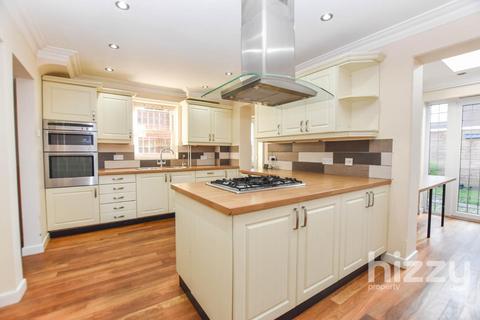 10 Elm Lane, Capel St Mary, Ipswich, IP9 2HS