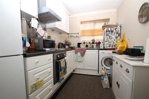 1 bedroom apartment for sale, Thatcher Lodge, Arundel Road, Littlehampton
