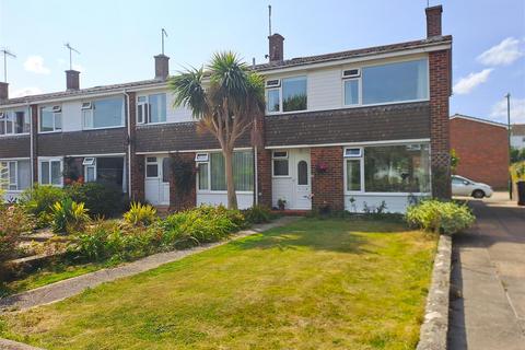 3 bedroom end of terrace house for sale, Norfolk Gardens, Littlehampton, West Sussex