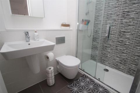 26 Beaton Avenue, Wick, Littlehampton, BN17 7SL