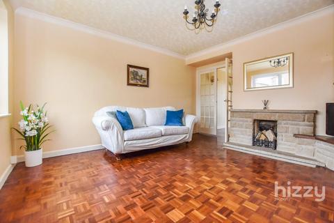 4 Chapel Close, Capel St Mary, Ipswich, IP9 2ES