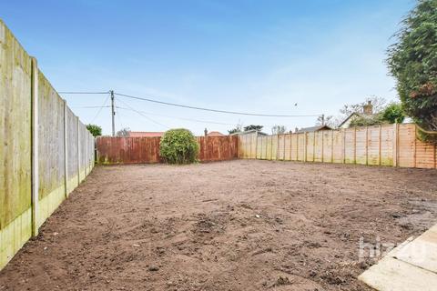 4 Chapel Close, Capel St Mary, Ipswich, IP9 2ES