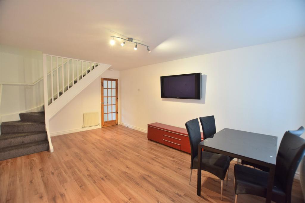 Tyne View Place, Gateshead, NE8 2 bed semidetached house £795 pcm (£