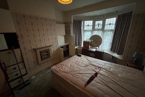 43 Cherrydown Close, London, E4 8DY