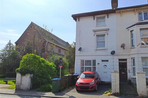 1 bedroom flat for sale, Arundel Road, Littlehampton, West Sussex
