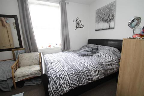 1 bedroom flat for sale, Arundel Road, Littlehampton, West Sussex