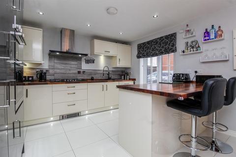 4 bedroom detached house for sale, Stanley Main Avenue, Pontefract WF7