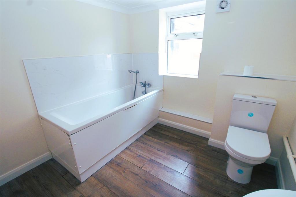 Bathroom.JPG