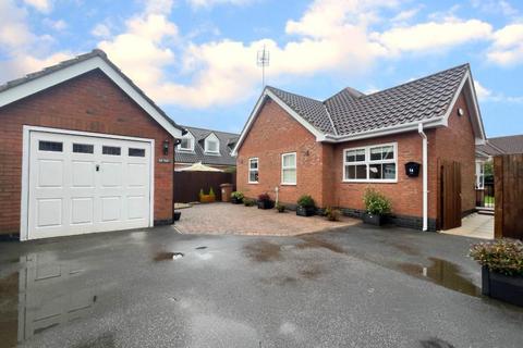 3 bedroom detached bungalow for sale, Fair View Close, Gilberdyke, Brough