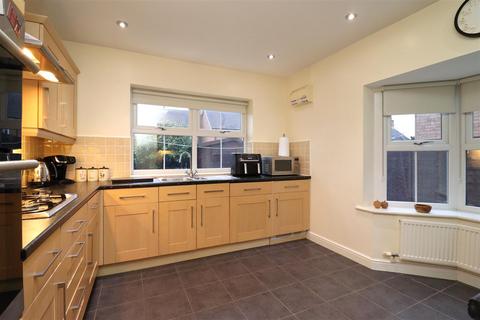 3 bedroom detached bungalow for sale, Fair View Close, Gilberdyke, Brough
