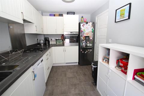78 Benjamin Gray Drive, Littlehampton, BN17 7FA