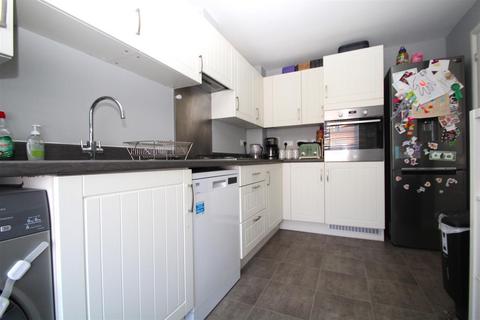 78 Benjamin Gray Drive, Littlehampton, BN17 7FA