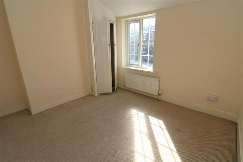 2 bedroom end of terrace house for sale, North Street, Wick, Littlehampton