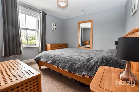 9 Castle Road, Hadleigh, Ipswich, IP7 6JH
