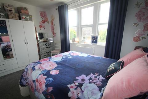 2 bedroom apartment for sale, Horsham Road, Littlehampton