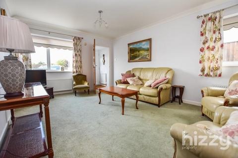 10 Castle Rise, Hadleigh, Ipswich, IP7 6JL