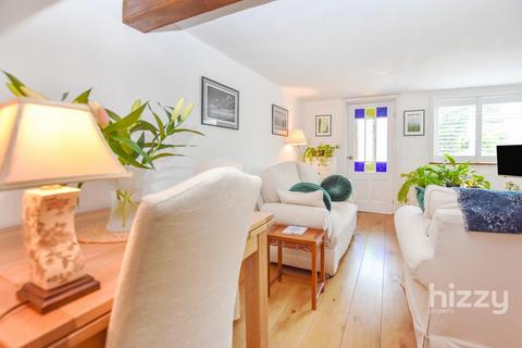 5 Grove Road, Bentley, Ipswich, IP9 2DD