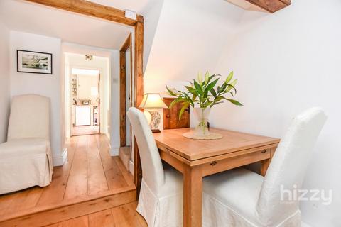 5 Grove Road, Bentley, Ipswich, IP9 2DD