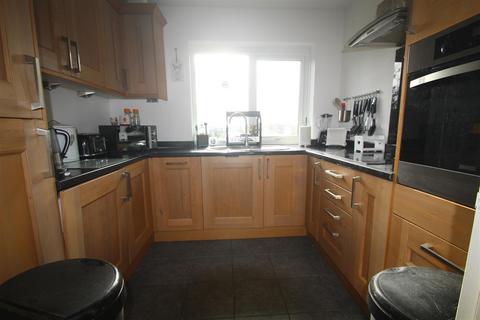 87 Clun Road, Wick, Littlehampton, BN17 7EG