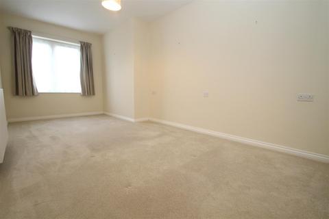 2 bedroom apartment for sale, Fitzalan Road, Littlehampton