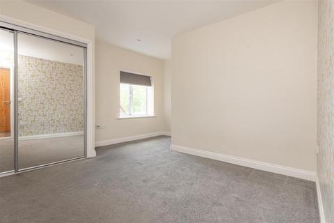 1 bedroom flat to rent, High Street, High Wycombe HP11