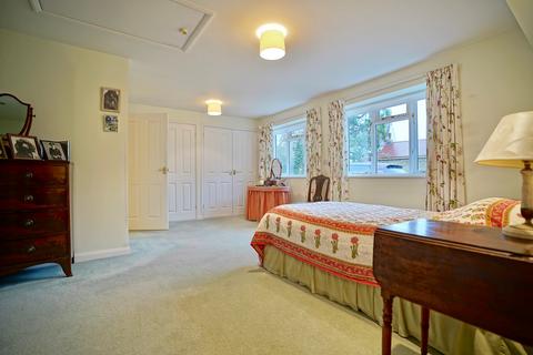 4 bedroom detached house for sale, Staploe Lane, St Neots PE19