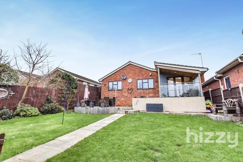 18 Castle Rise, Hadleigh, Ipswich, IP7 6JL