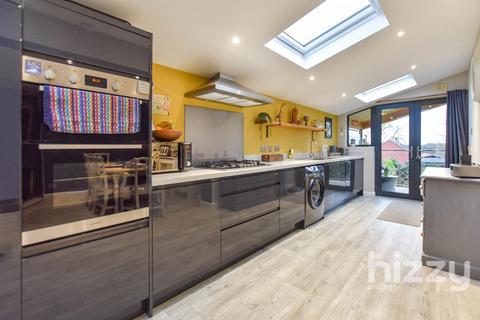18 Castle Rise, Hadleigh, Ipswich, IP7 6JL