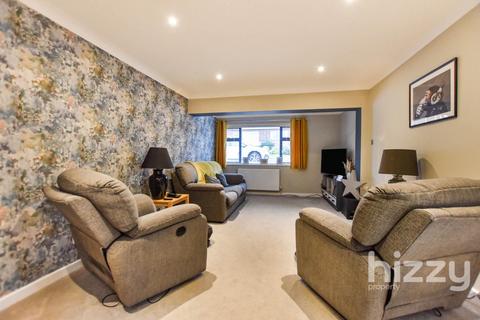 18 Castle Rise, Hadleigh, Ipswich, IP7 6JL
