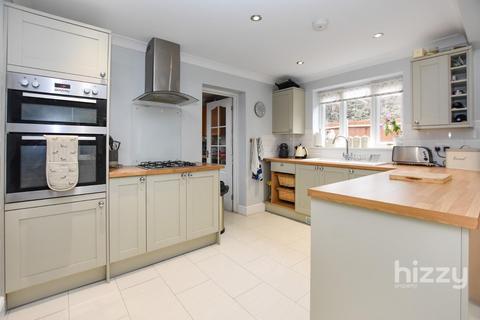 2 Freeman Close, Hadleigh, Ipswich, IP7 6HH