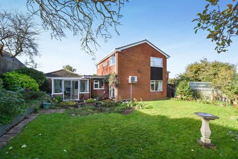9 Fullers Close, Hadleigh, Ipswich, IP7 5AS