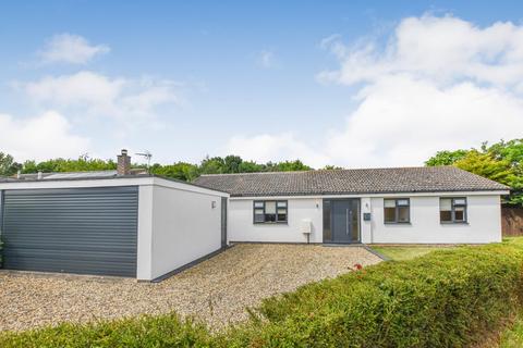 10 Gifford Close, Holbrook, Ipswich, IP9 2TR